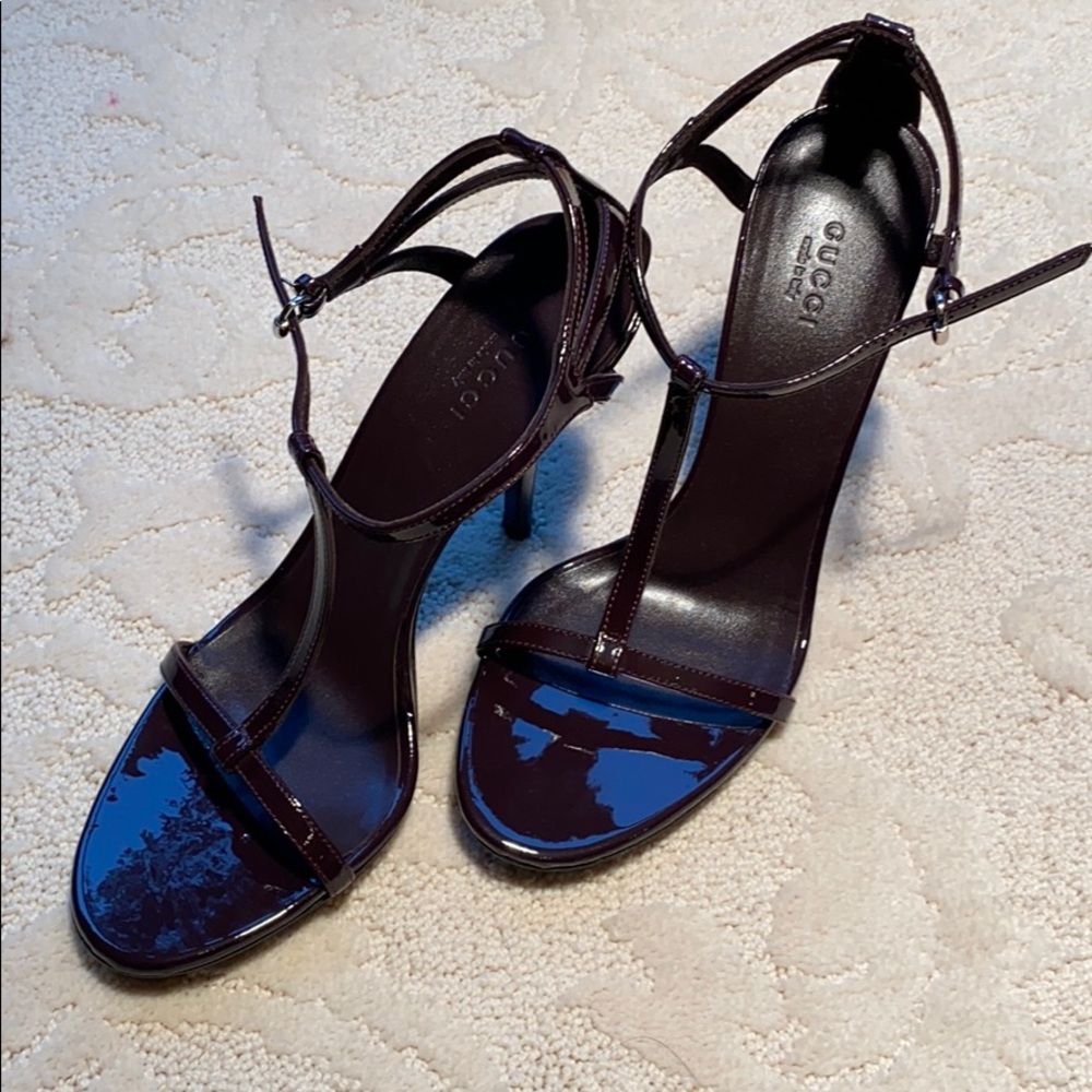 Gucci NWOT t-strap heels